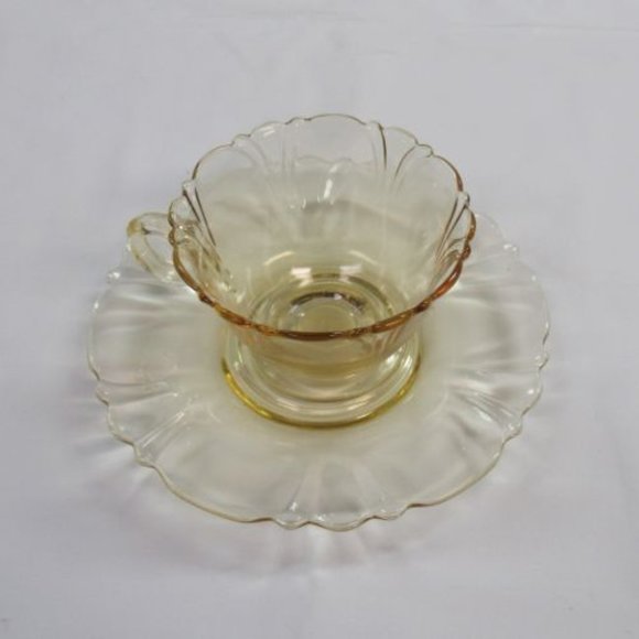 Heisey Elegant Glass Sahara Yellow EMPRESS Blank 1401 Cup and Saucer - Picture 3 of 4